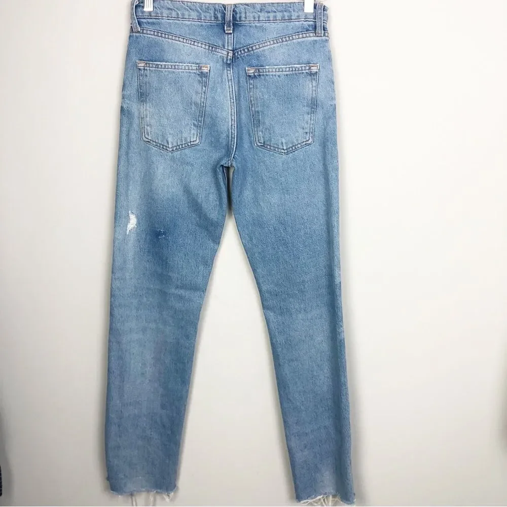 FREE PEOPLE | Distressed Raw Hem “Dirt” Knee Medium Wash Women’s Size 24 (00)